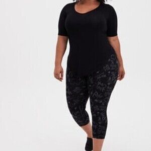 Disney Cruella Crop Legging Nwt 1x